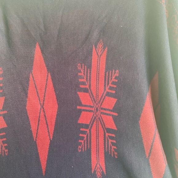 Navy blue and Maroon Cardigan - Picture 3 of 6